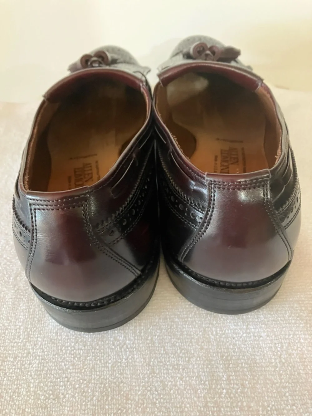 Allen Edmonds Men’s Arlington 11B Burgundy Leather w/Tassels Slip on Loafers